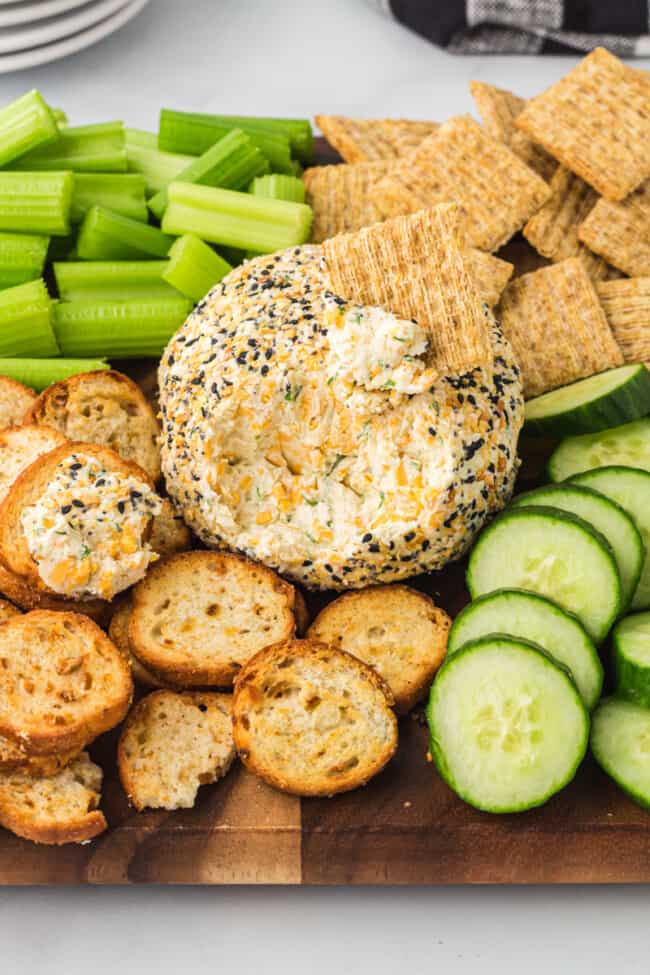 Everything Bagel Cheese Ball Recipe - The Cookie Rookie®