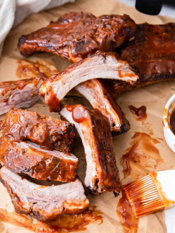 bbq ribs on parchment paper