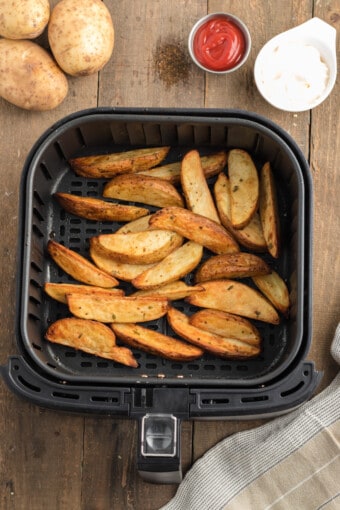 Air Fryer Potato Wedges Recipe - The Cookie Rookie®
