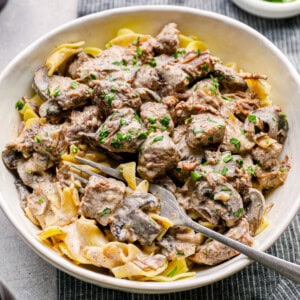 featured crockpot beef stroganoff.