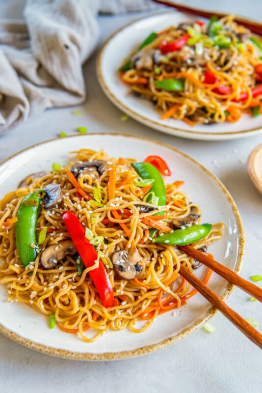 Vegetable Lo Mein Recipe - The Cookie Rookie®