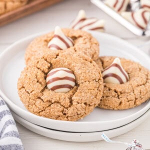 Gingerbread Kiss Cookies Recipe - 83