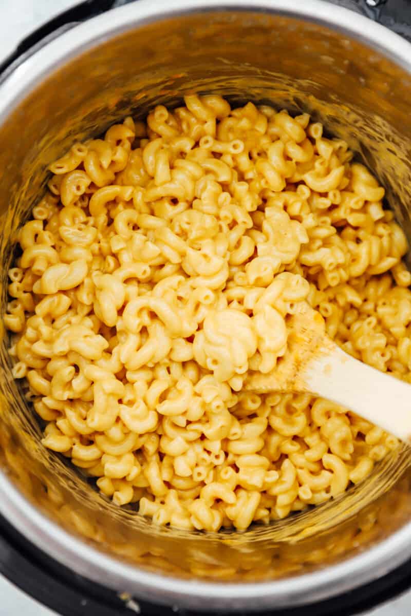 creamy Mac and cheese in an instant pot