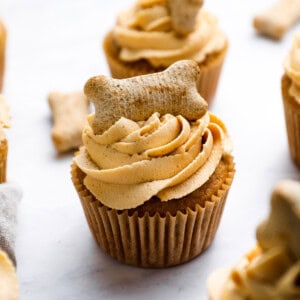 featured dog cupcakes.