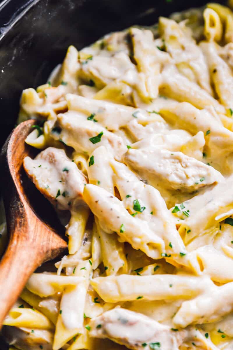 crockpot chicken alfredo in a slow cooker