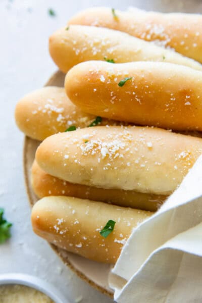 Olive Garden Breadsticks Recipe - The Cookie Rookie®