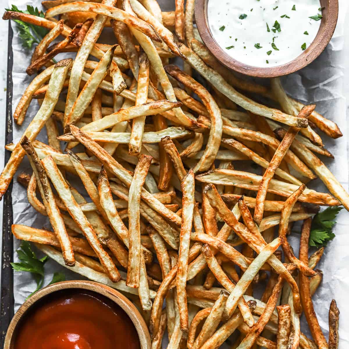 https://www.thecookierookie.com/wp-content/uploads/2023/02/featured-air-fryer-french-fries-recipe.jpg