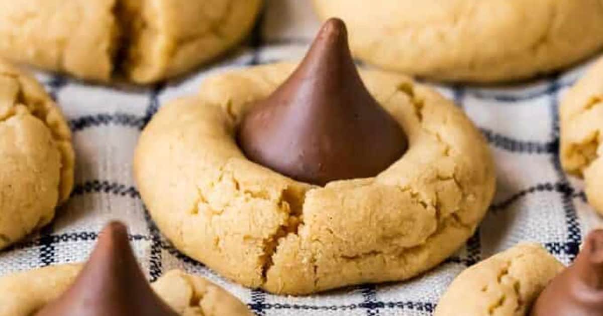 HERSHEY'S KISSES Magical Cookies Recipe