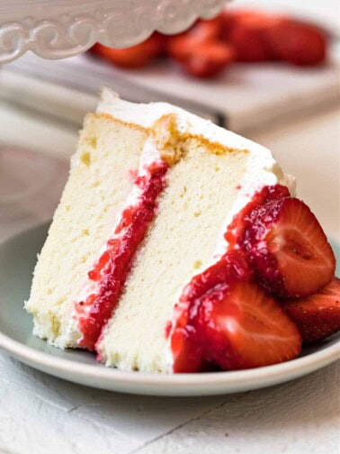 Vanilla Cake with Strawberry Filling Recipe - The Cookie Rookie®