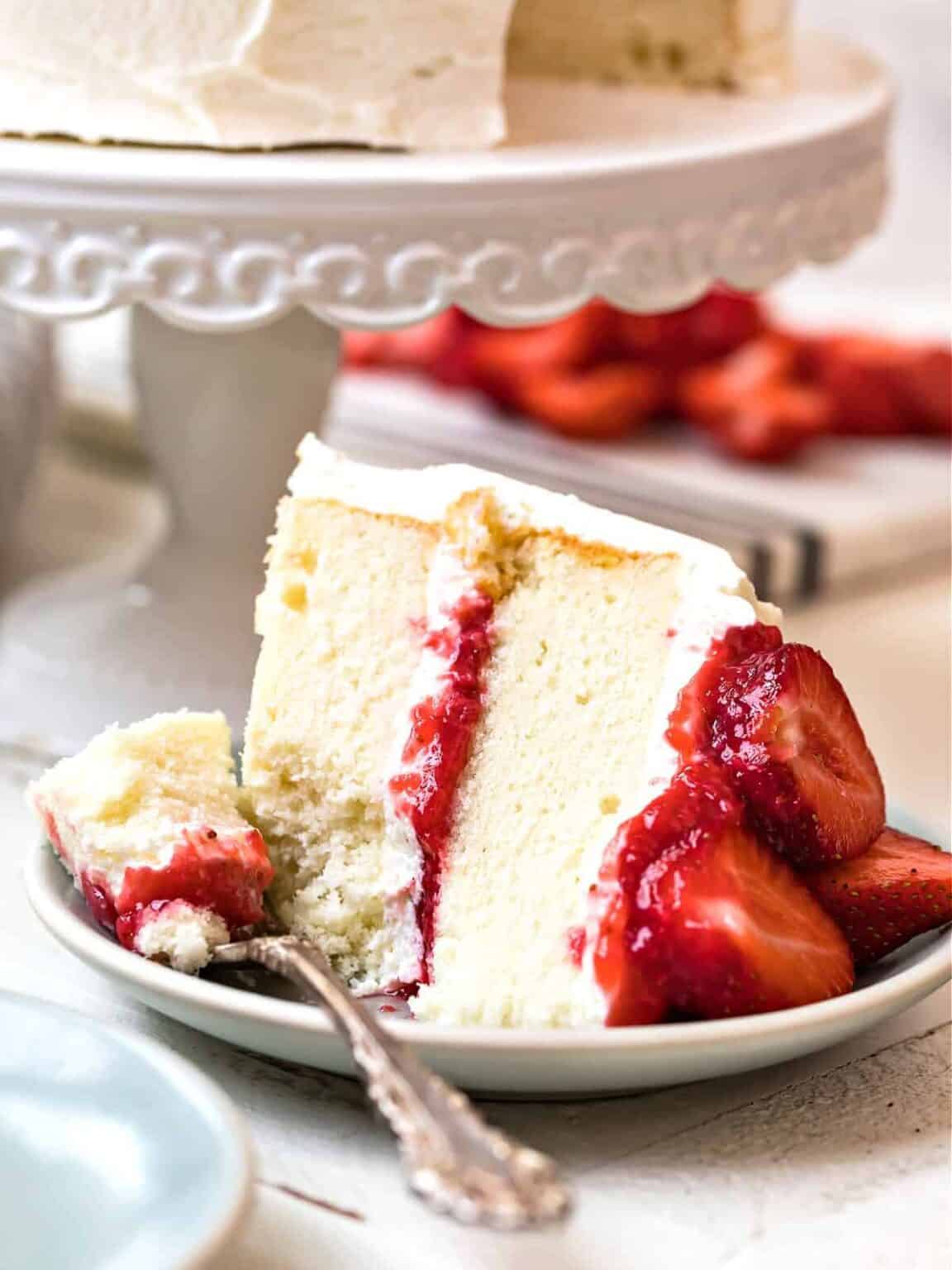 Vanilla Cake with Strawberry Filling Recipe - The Cookie Rookie®