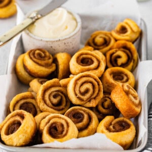 Mini Cinnamon Rolls - 70