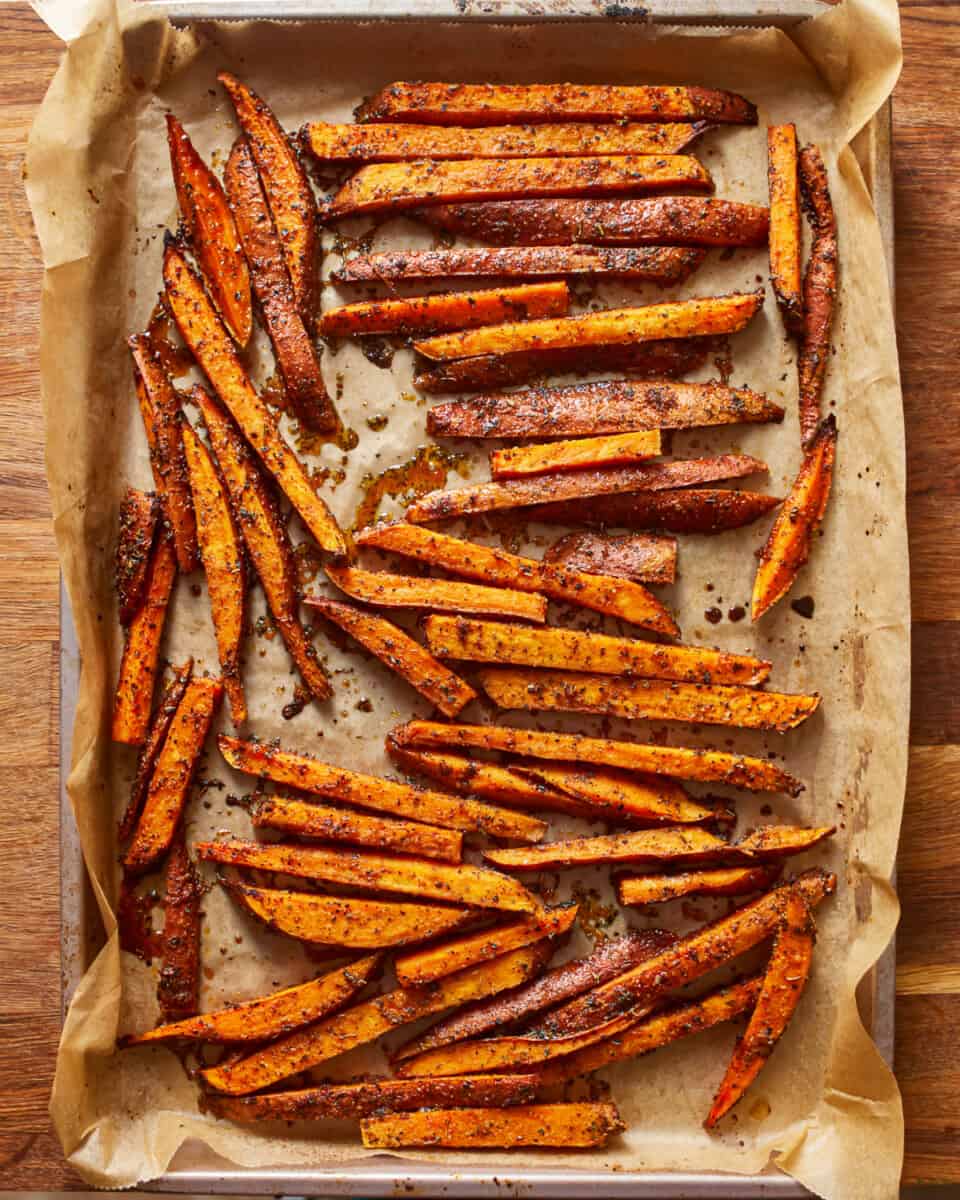 https://www.thecookierookie.com/wp-content/uploads/2023/07/baked-sweet-potato-fries-recipe-3-960x1200.jpg