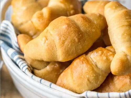 Homemade Crescent Rolls – Can't Stay Out of the Kitchen