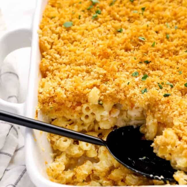 https://www.thecookierookie.com/wp-content/uploads/2023/10/Mac-and-Cheese-Casserole-3-edited-650x650.jpg