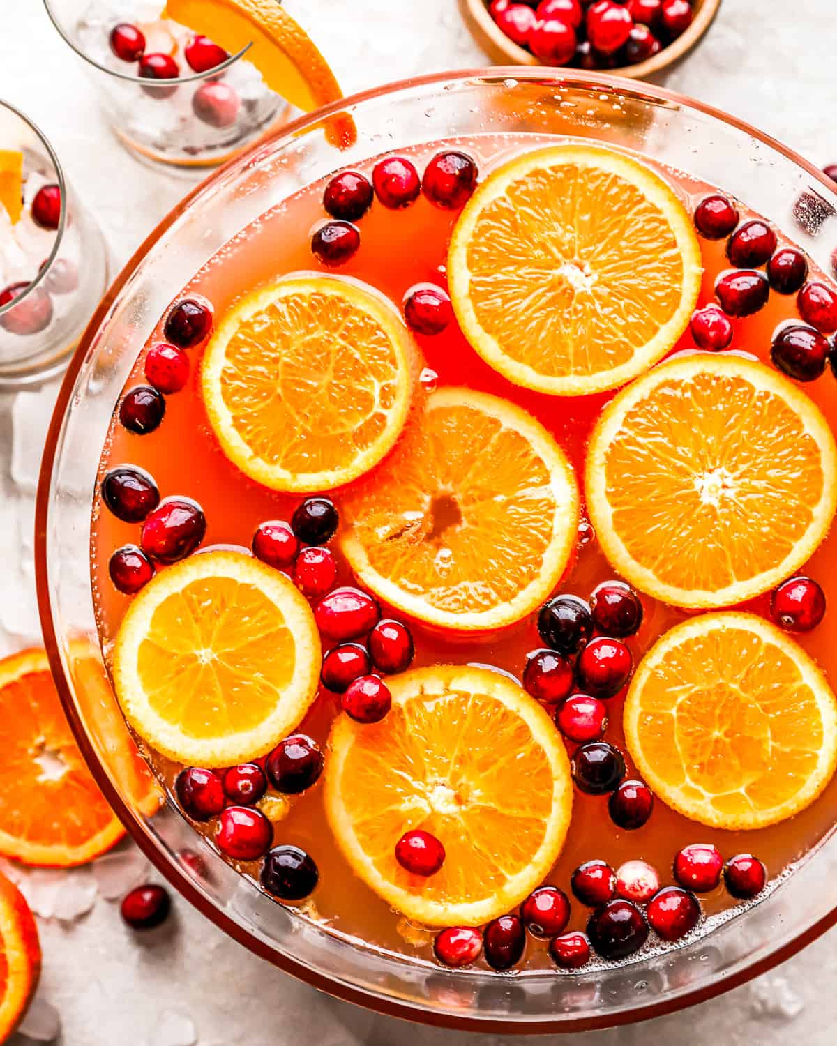 https://www.thecookierookie.com/wp-content/uploads/2023/10/holiday-punch-recipe-2.jpg