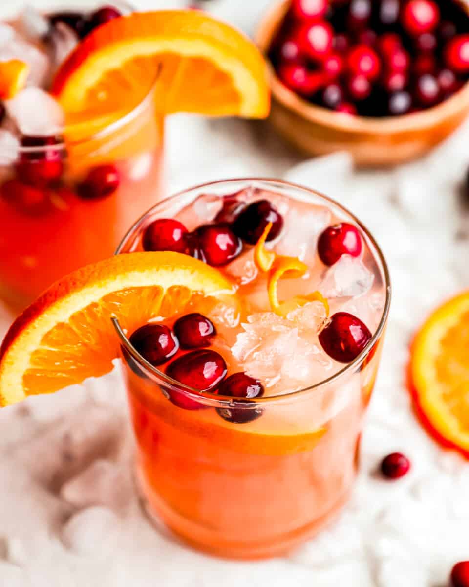 30 Best Christmas Punch Recipes - Holiday Big Batch Cocktails