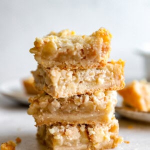 4 stacked apple pie bars.