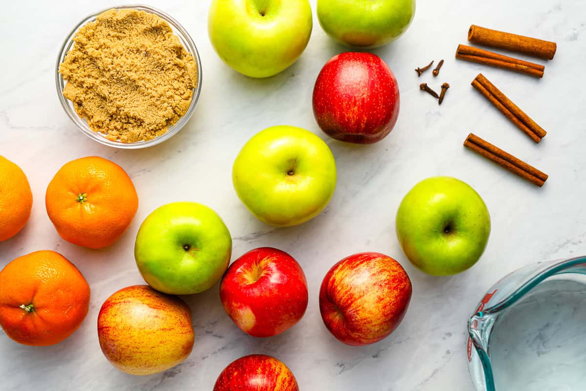 ingredients for homemade apple cider.